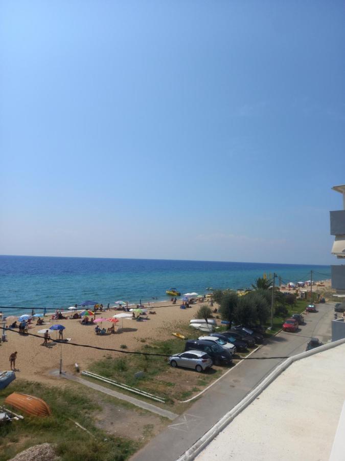 "Breeze" Front To The Sea - Hakidiki Villa Flogita Exterior photo